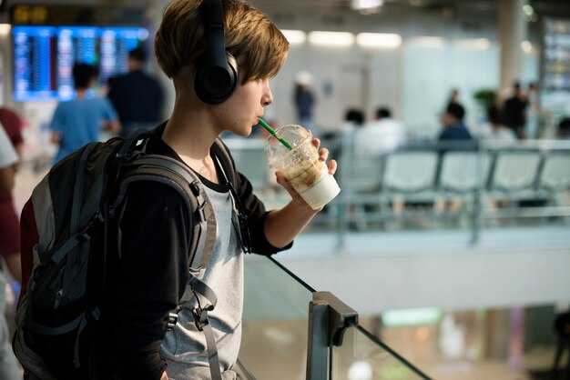 Lounge Access, Quiet Zones, and Sleep Pods