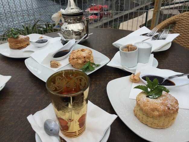 Best times and seating tips to minimize wait