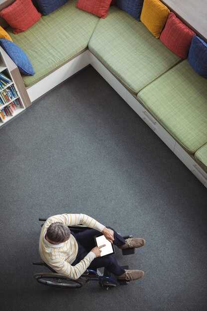 Carpets with Visual Cues Improve Gait in Parkinson’s Disease – Independent of Executive Function