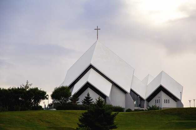 Ecumenical Church – Building Unity Across Christian Denominations
