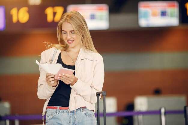 Can I leave the airport during a layover? visa rules and security timing