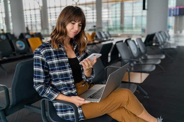 Amenities overview: dining, showers, Wi-Fi, sleeping areas, and workspaces