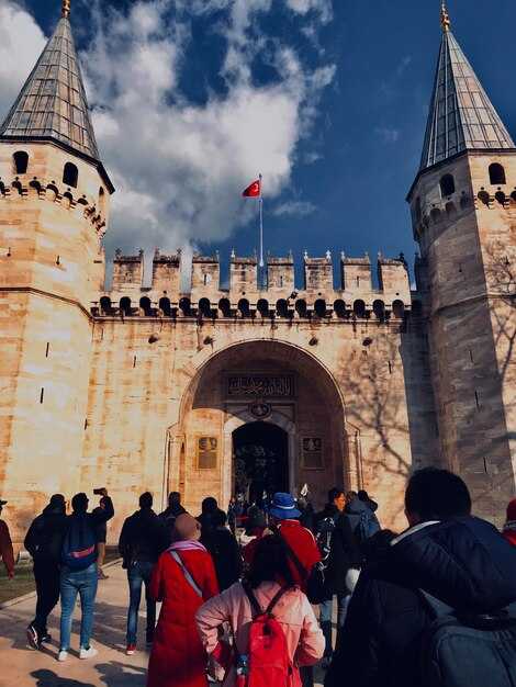 Housing and Budgeting: Finding Rooms and Living Costs in Istanbul