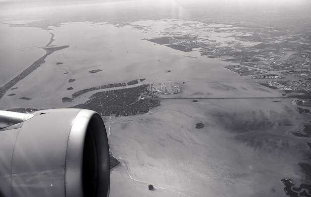 Rebooking and refund steps for Turkish, British, easyJet, Gulf Air, and Azerbaijan Airlines