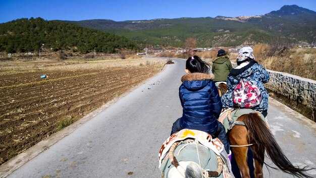 Hosting etiquette: how Georgians welcome travelers