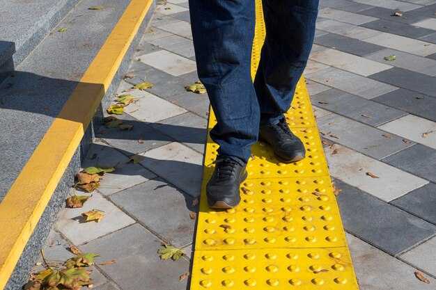 Materials and Finishes for Tactile Paving: Selecting Durable Options