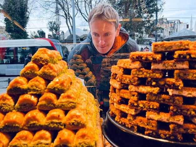 Curated Bites: Quick Snacks and Desserts to Try in the City