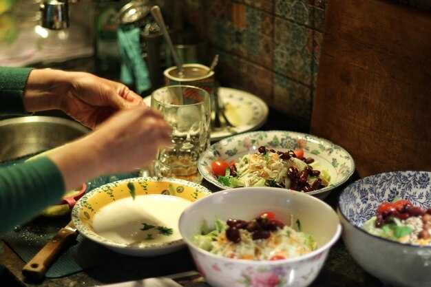 Where to Find Roasted Chestnuts: Top Streets and Seasonal Hubs