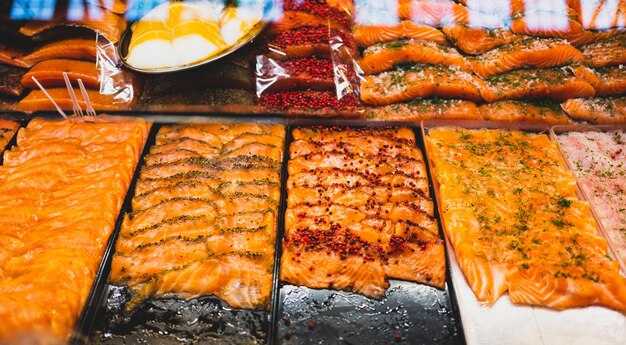 Practical guide for visitors: choosing venues, timings, and budgeting