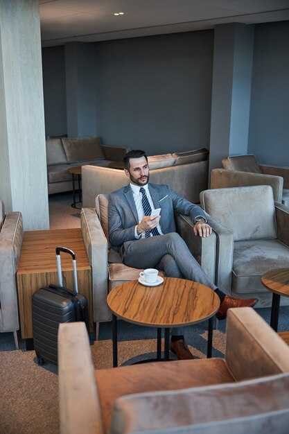 Work and Quiet Time: Open Desks and Silent Corners