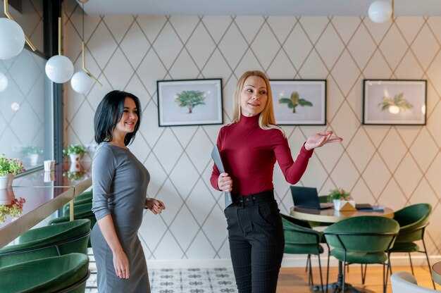 Compact Room Formats: Cabin Styles, Beds, and Space Utilization