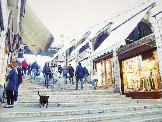 Holiday Schedules: What Changes During Public Holidays