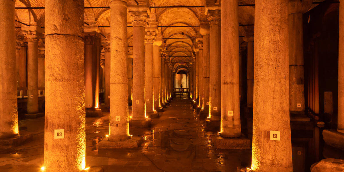 Explore Istanbul in September: Weather Insights and Travel Tips