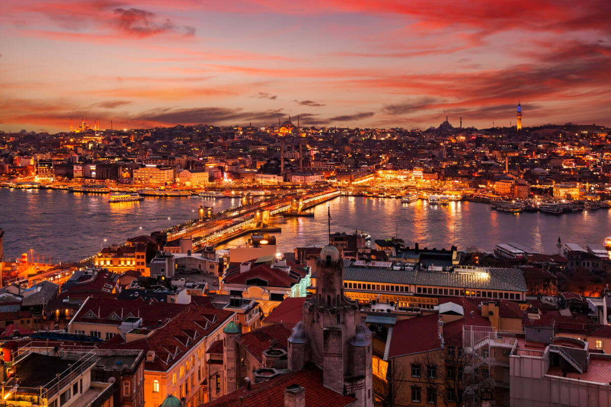 Comparing Istanbul Airports: IST vs. SAW – Which One Should You Choose?