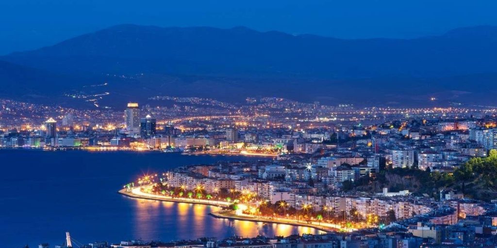 Traveling from Izmir to Cappadocia: Your Ultimate Guide to Flights, Buses, and More